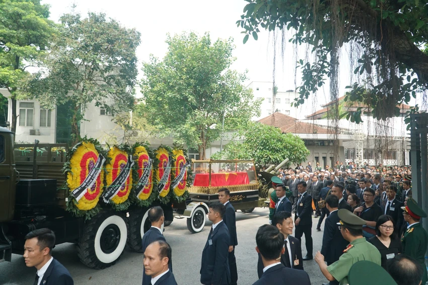 le-tien-tong-bi-thu.jpg