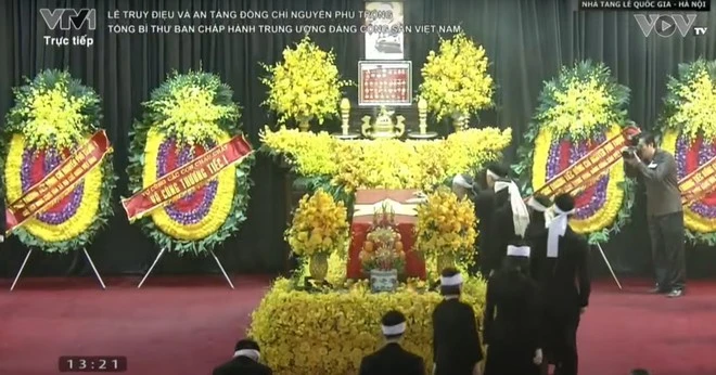 vong-quanh-linh-cuu-2.jpg