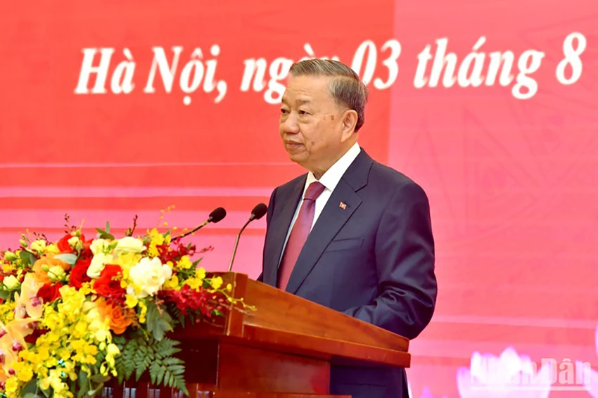 Nhân sự tuần qua: Bầu, bổ nhiệm hàng loạt nhân sự mới ở Trung ương, địa phương