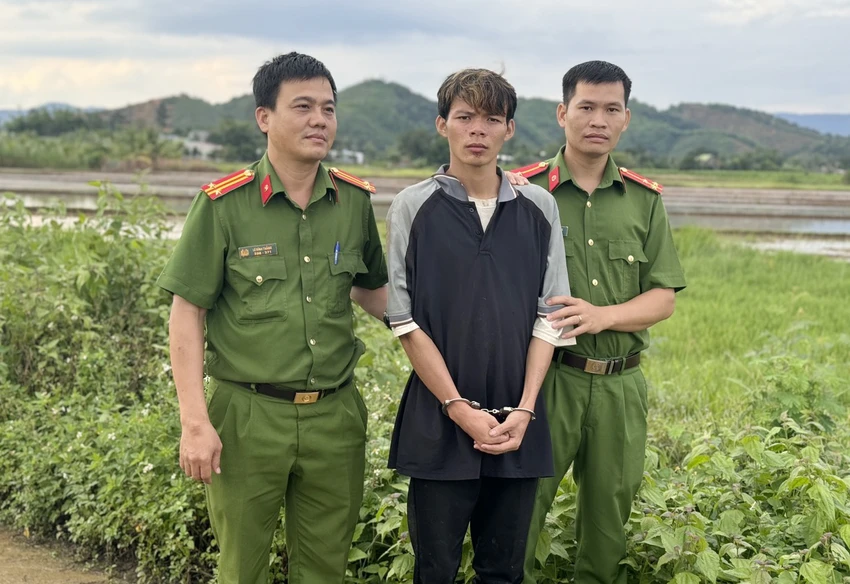 pha-an-nhanh-nhieu-can-bo-chien-si-duoc-khen-thuong.jpg