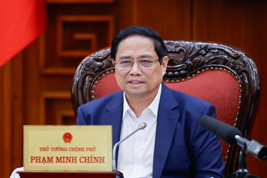 Kiện toàn cơ cấu tổ chức của Chính phủ tinh gọn, giảm tầng nấc trung gian...