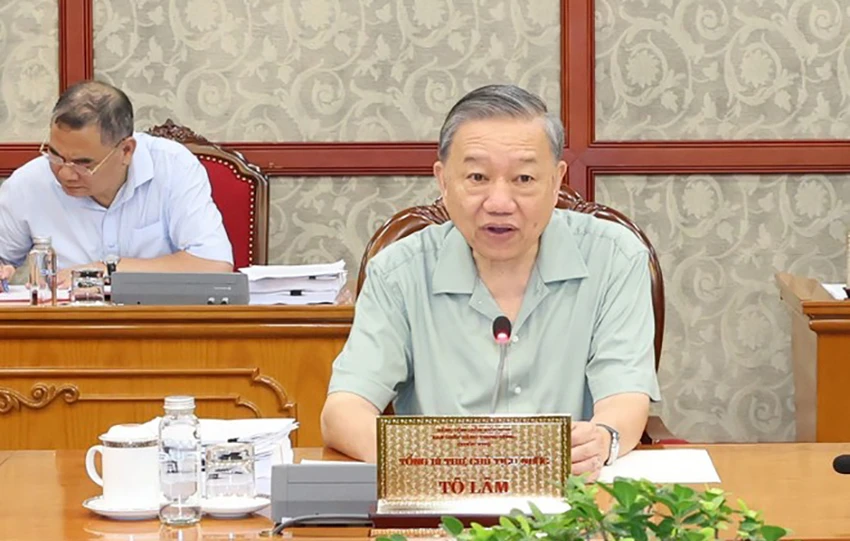 Tổng Bí thư, Chủ tịch nước Tô Lâm chủ trì Phiên họp thường kỳ Bộ Chính trị
