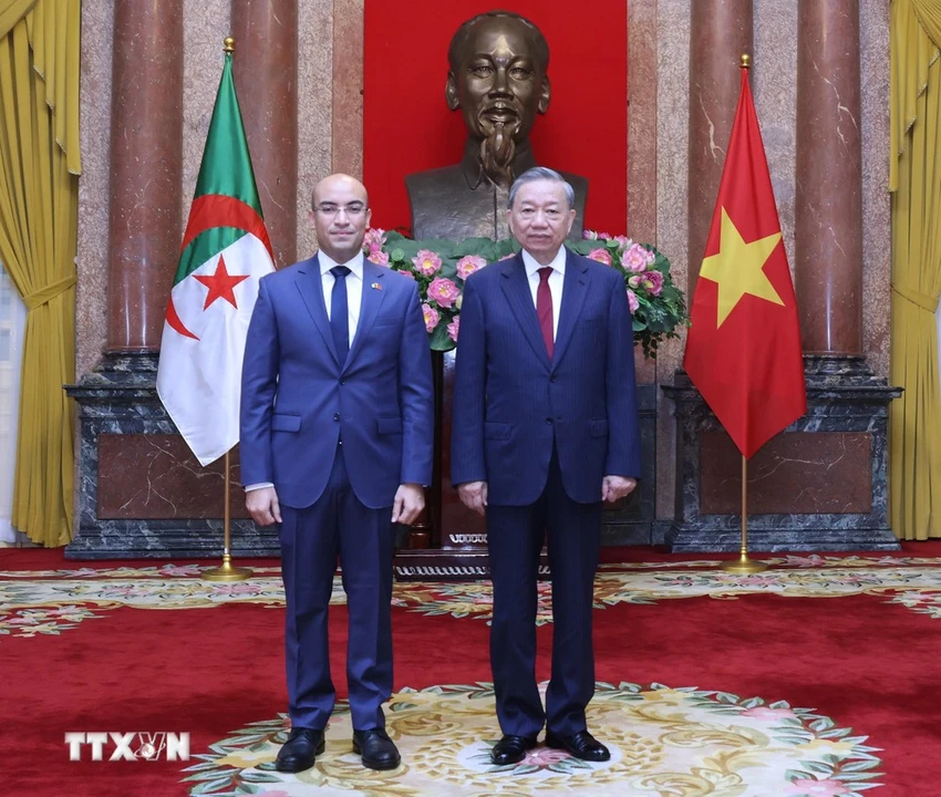 ttxvn-dai-su-algeria-6-6157.jpg