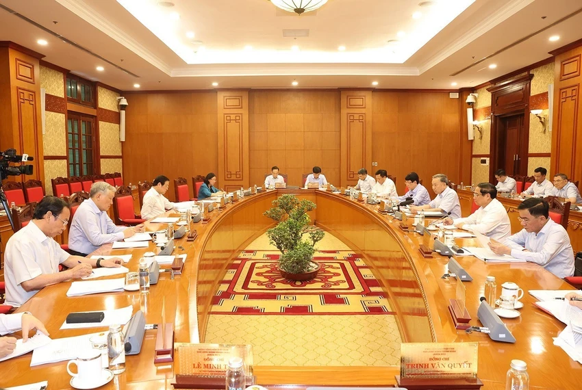 tong-bi-thu-chu-tich-nuoc-to-lam-chu-tri-hop-bo-chinh-tri-chi-dao-viec-khac-phuc-hau-qua-bao-so-3.jpg