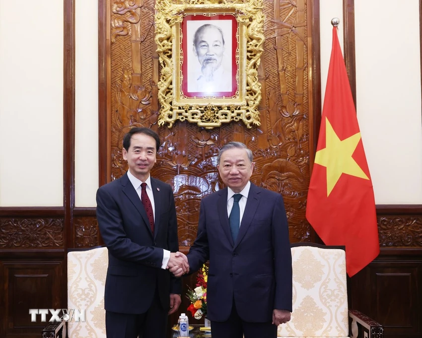 Tổng Bí thư, Chủ tịch nước Tô Lâm tiếp tân Đại sứ Trung Quốc tại Việt Nam Hà Vĩ