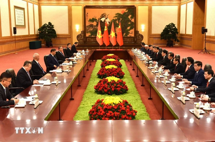 thuong-truc-ban-bi-thu-luong-cuong-hoi-kien-tong-bi-thu-chu-tich-nuoc-tap-can-binh-1.jpg