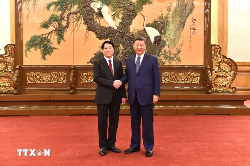 thuong-truc-ban-bi-thu-luong-cuong-hoi-kien-tong-bi-thu-chu-tich-nuoc-tap-can-binh.jpg