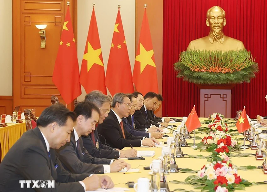 chum-anh-tong-bi-thu-chu-tich-nuoc-to-lam-tiep-thu-tuong-trung-quoc-ly-cuong-3.jpg