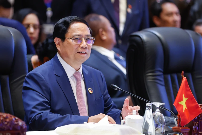 nhin-lai-hon-60-hoat-dong-trong-4-ngay-cua-thu-tuong-pham-minh-chinh-o-lao-1.jpg