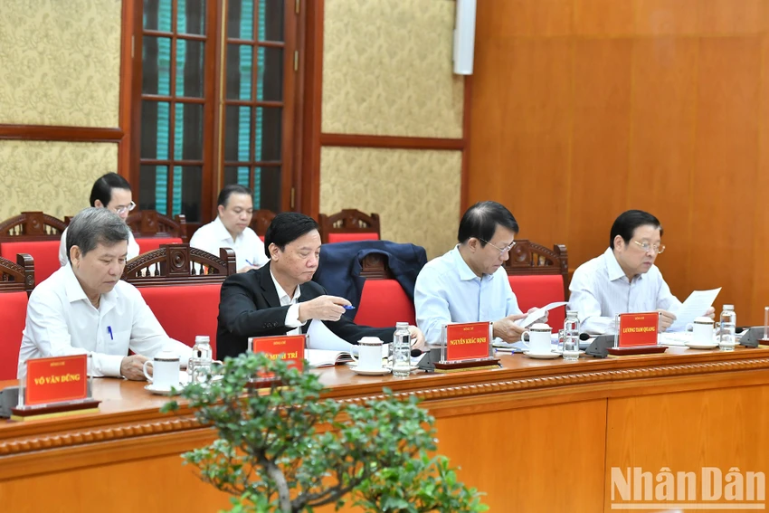 tong-bi-thu-chu-tri-cuoc-hop-thuong-truc-ban-chi-dao-trung-uong-ve-phong-chong-tham-nhung-lang-phi-tieu-cuc-8.jpg