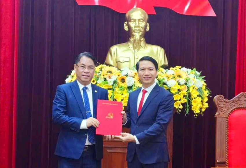 Tan-pho-bi-thu-tinh-uy-Gia-Lai-1.jpg