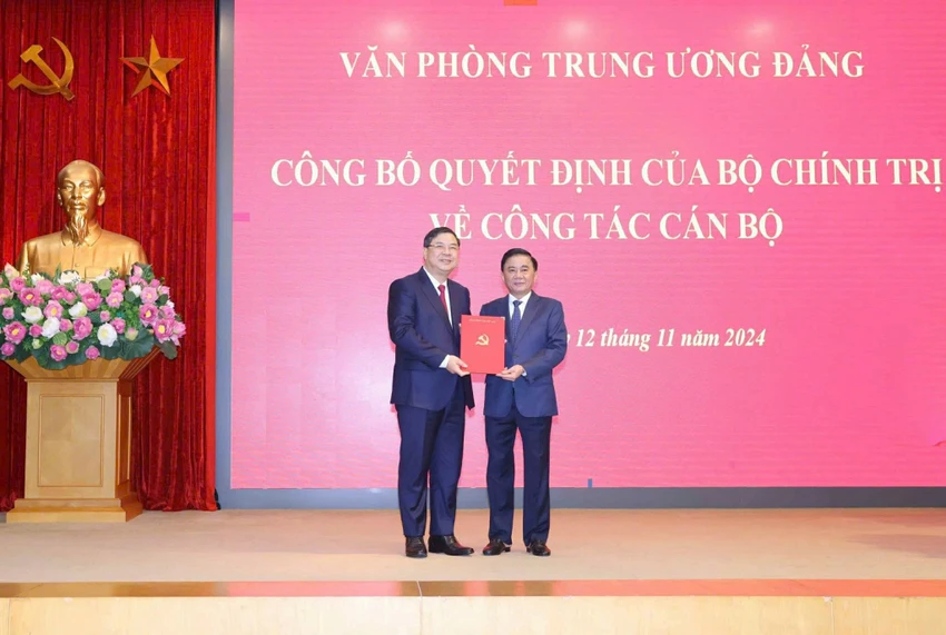 Bộ Chính trị điều động Bí thư Tỉnh ủy Nam Định làm Phó Chánh văn phòng Trung ương Đảng