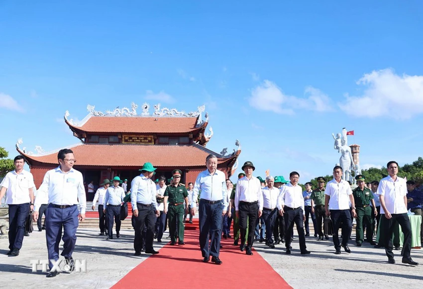 tong-bi-thu-to-lam-dang-huong-tai-den-tho-quoc-to-lac-long-quan-o-ca-mau-2.jpg