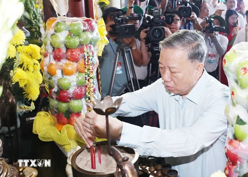 tong-bi-thu-to-lam-dang-huong-tai-den-tho-quoc-to-lac-long-quan-o-ca-mau-6.jpg