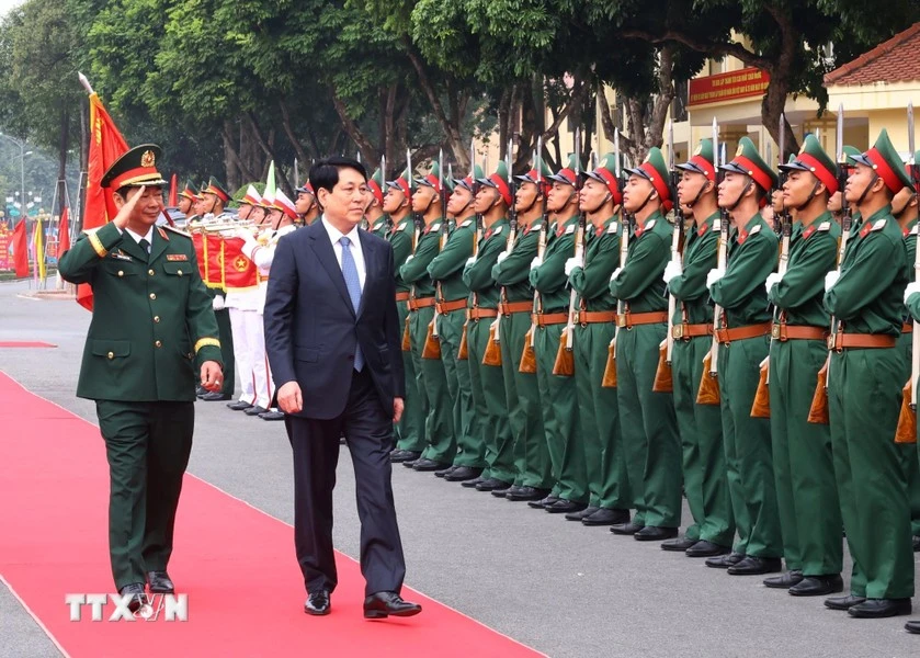 chu-tich-nuoc-luong-cuong-luu-y-mot-so-noi-dung-trong-tam-voi-quan-doan-12.jpg