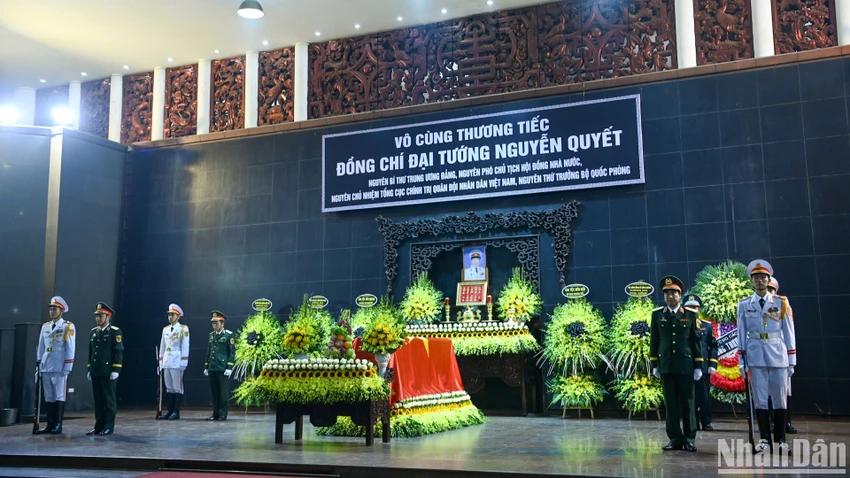 cu-hanh-trong-the-le-tang-dai-tuong-nguyen-quyet-2.jpg