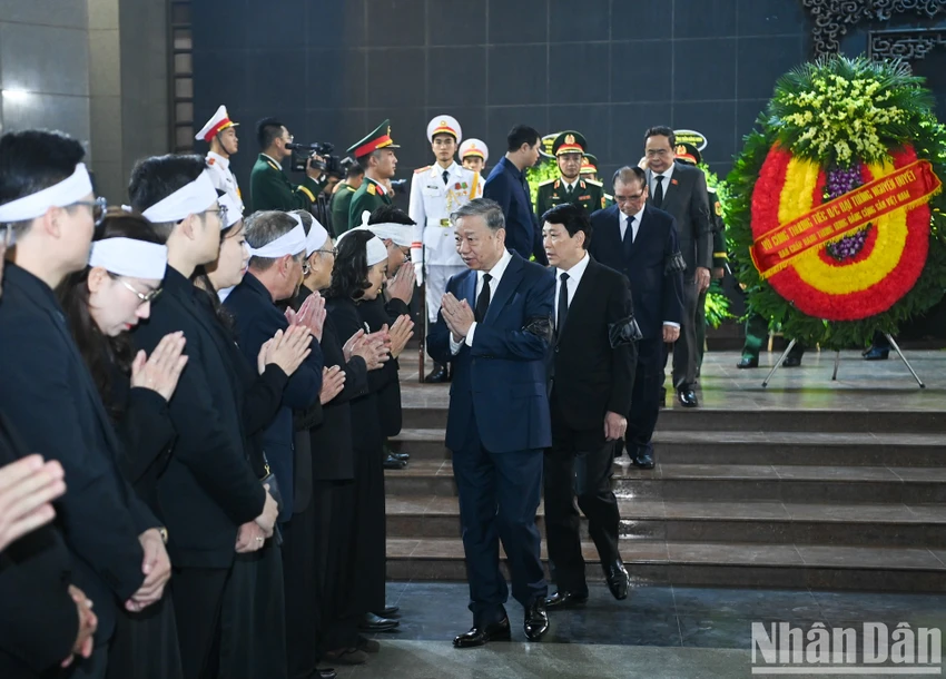 cu-hanh-trong-the-le-tang-dai-tuong-nguyen-quyet-5.jpg