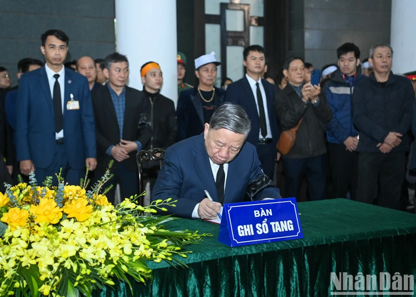 cu-hanh-trong-the-le-tang-dai-tuong-nguyen-quyet-6.jpg