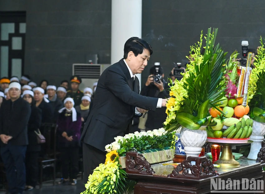 cu-hanh-trong-the-le-tang-dai-tuong-nguyen-quyet-8.jpg
