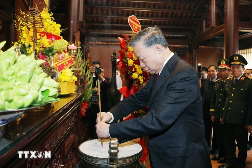 tong-bi-thu-to-lam-dang-huong-tuong-niem-chu-tich-ho-chi-minh-tong-bi-thu-le-hong-phong-8.png