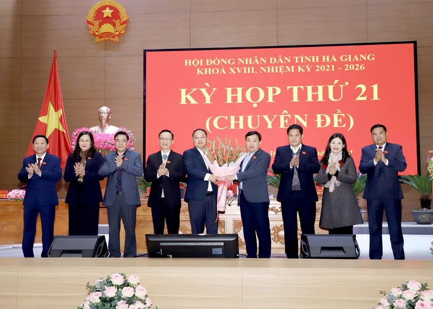dai-ta-phan-huy-ngoc-ha-giang.jpeg