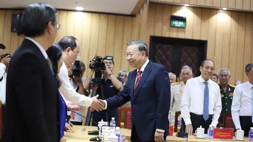 Hình ảnh: Tổng Bí thư Tô Lâm gặp mặt cán bộ lão thành các tỉnh thành phía Nam