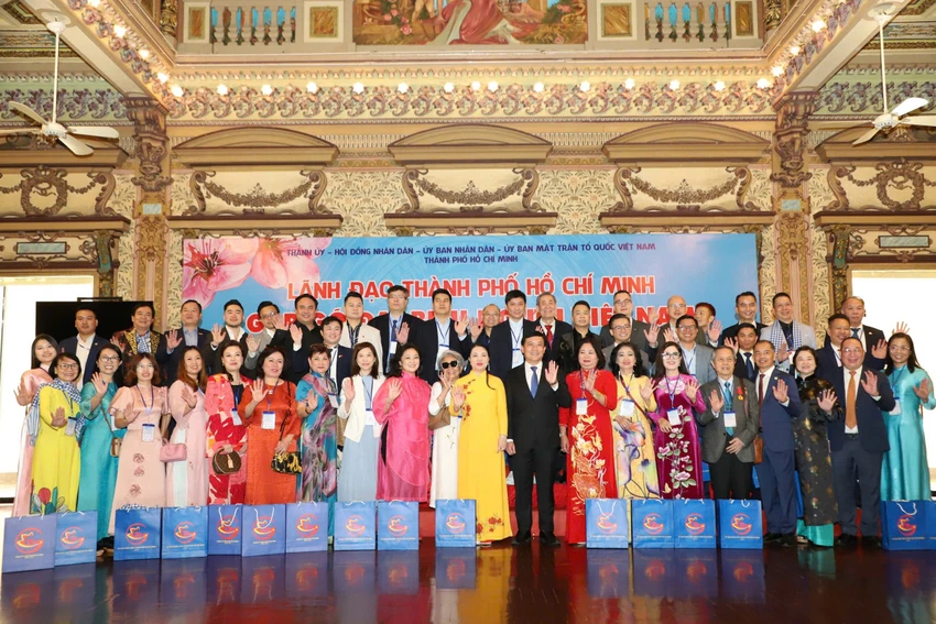 khoi-day-nguon-luc-tri-thuc-kieu-bao-de-phat-trien-dat-nuoc-vu-thi-huynh-mai-1.jpg