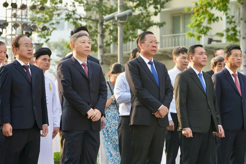 chu-tich-phan-van-mai-dang-huong-1.jpg
