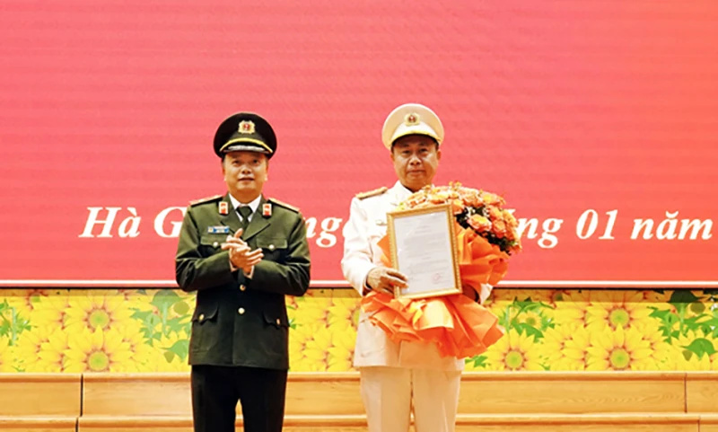 nguyen-duc-thuan-ha-giang.jpg