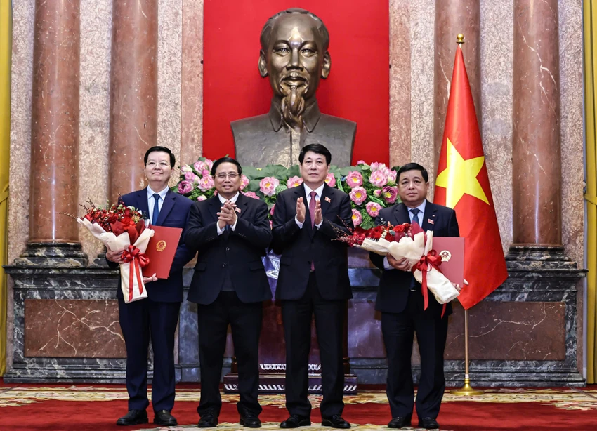 Chủ tịch nước Lương Cường trao quyết định bổ nhiệm 2 phó Thủ tướng và 4 bộ trưởng