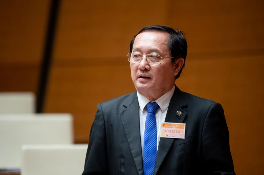 quoc-hoi-mien-nhiem-chuc-vu-bo-truong-voi-cac-ong-nguyen-thanh-nghi-huynh-thanh-dat-1.jpg