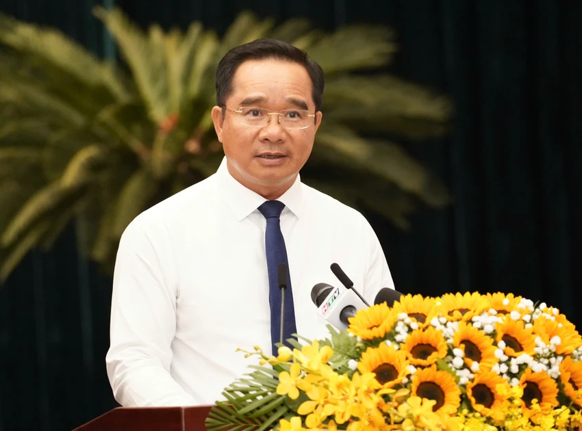 1-ong-nguyen-van-duoc-lam-chu-tich-ubnd-tp-hcm.jpg