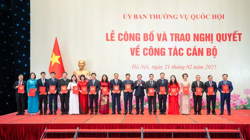 6-uy-ban-cua-quoc-hoi.jpg