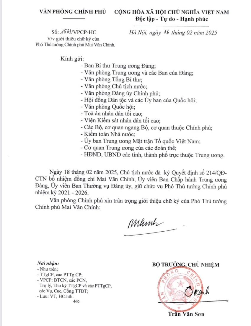 gioi-thieu-chu-ky-cua-2-tan-pho-thu-tuong-nguyen-chi-dung-va-mai-van-chinh-1.jpg