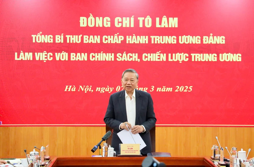 Tổng Bí thư Tô Lâm: Xây dựng môi trường pháp lý thuận lợi cho kinh tế tư nhân