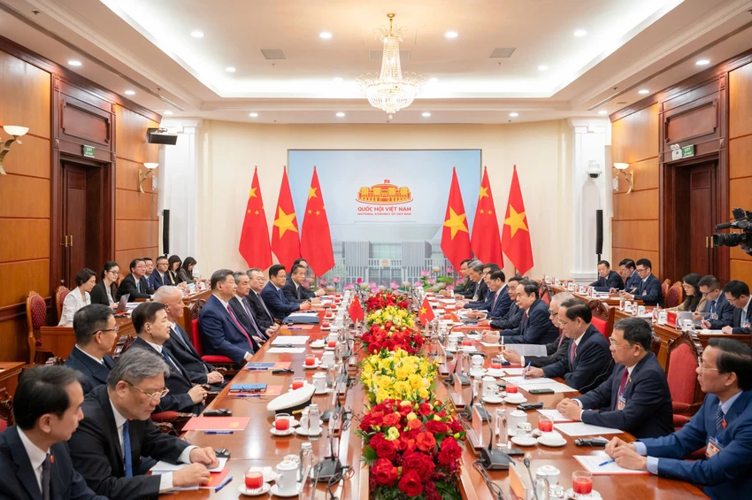 chu-tich-quoc-hoi-tran-thanh-man-tap-can-binh.jpg