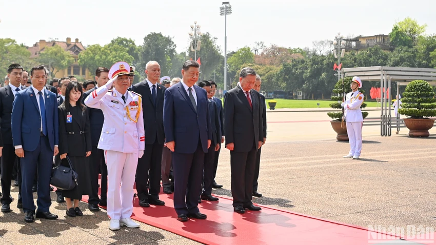 TAP-CAN-BINH-VAO-LANG.jpg