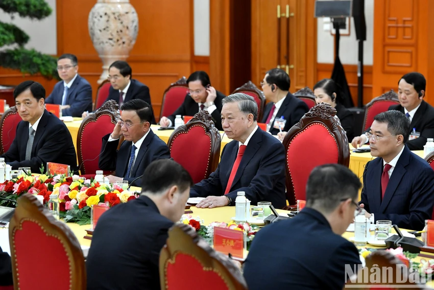 tong-bi-thu-to-lam-hoi-dam-tap-can-binh.jpg