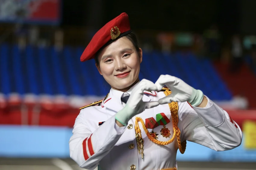 duyet-binh-quan-nhac-hoang-giang.jpg