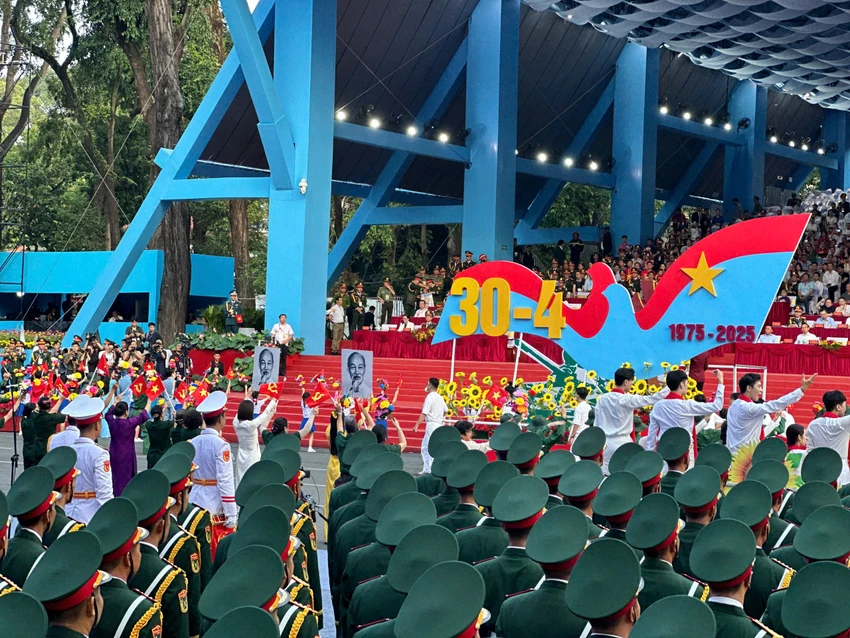 Khai-mac-tong-duyet-le-thoa-5.jpg