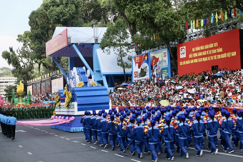 khoi-quan-chung-1-giang.jpg