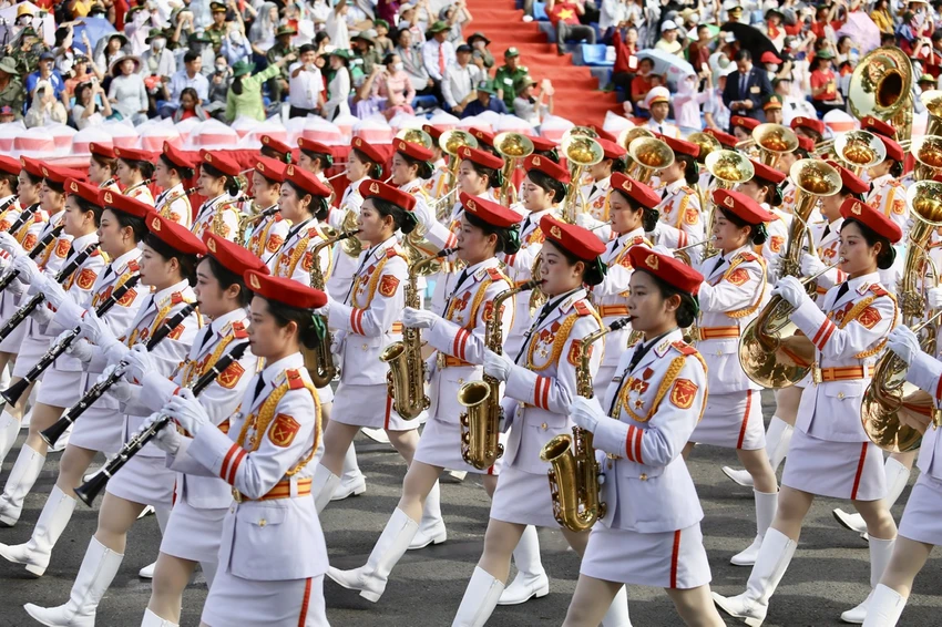 khoi-quan-nhac-hoang-giang-2.jpg