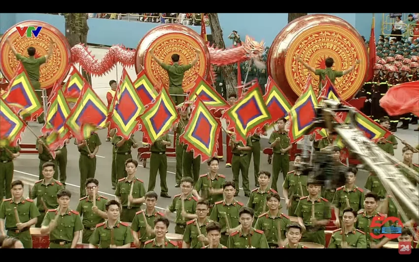 1000-chien-si.png