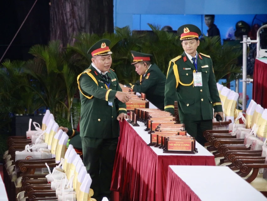 hoang-giang-an-ninh-le-duan.jpg