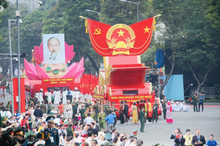 hoang-giang-cac-khoi-vao-vi-tri.jpg