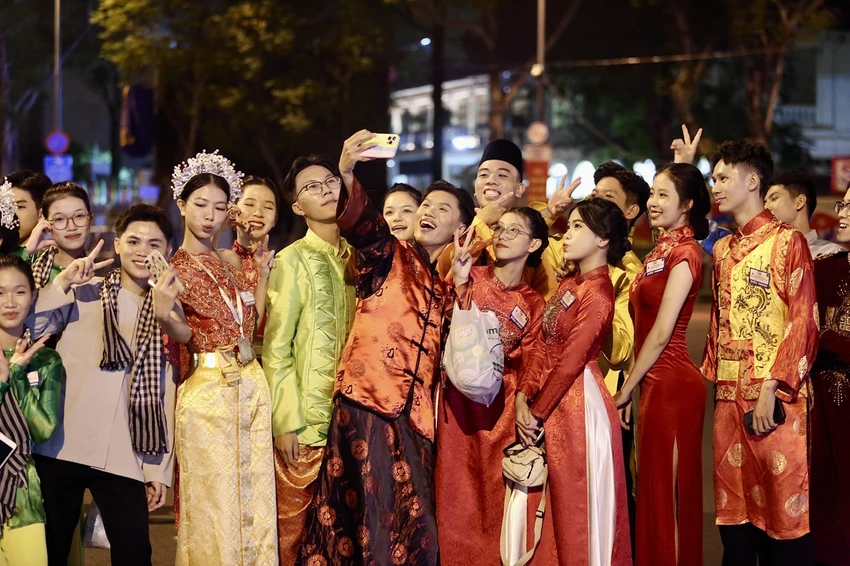 le-duan-hoang-giang.jpg