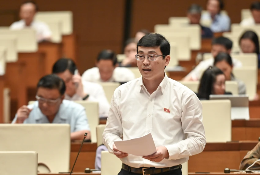 ly-do-thi-truong-von-tai-chinh-viet-nam-bi-giam-loi-the-canh-tranh-mua-lai-co-phieu-do-duc-hien.JPG