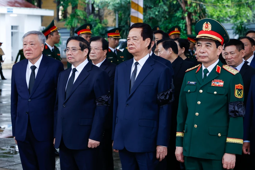 cac-doan-vao-vieng-nguyen-ctn-tran-duc-luong-4.jpg