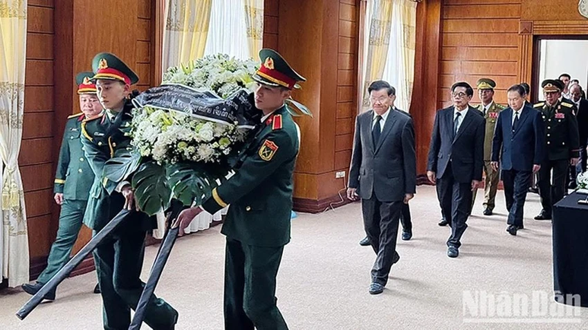 lanh-dao-dang-nha-nuoc-lao-vieng-nguyen-chu-tich-nuoc-tran-duc-luong-1.jpg