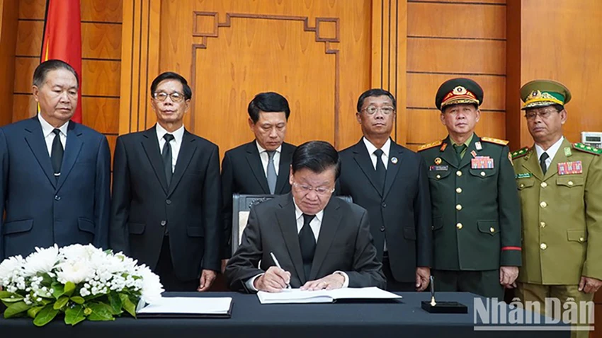 lanh-dao-dang-nha-nuoc-lao-vieng-nguyen-chu-tich-nuoc-tran-duc-luong-2.jpg